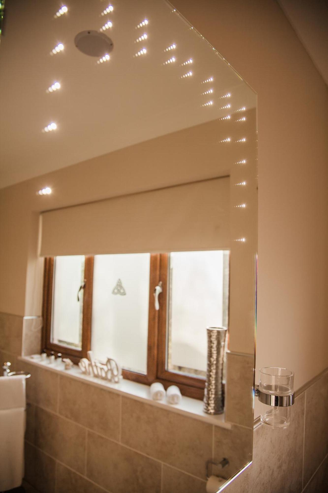 Gwesty'R Emlyn Hotel Newcastle Emlyn Room photo
